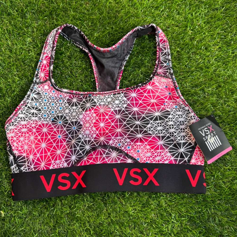 Victoria's Secret VSX The Player Sports Bra Medium Red Black Geo Racerback NWT
